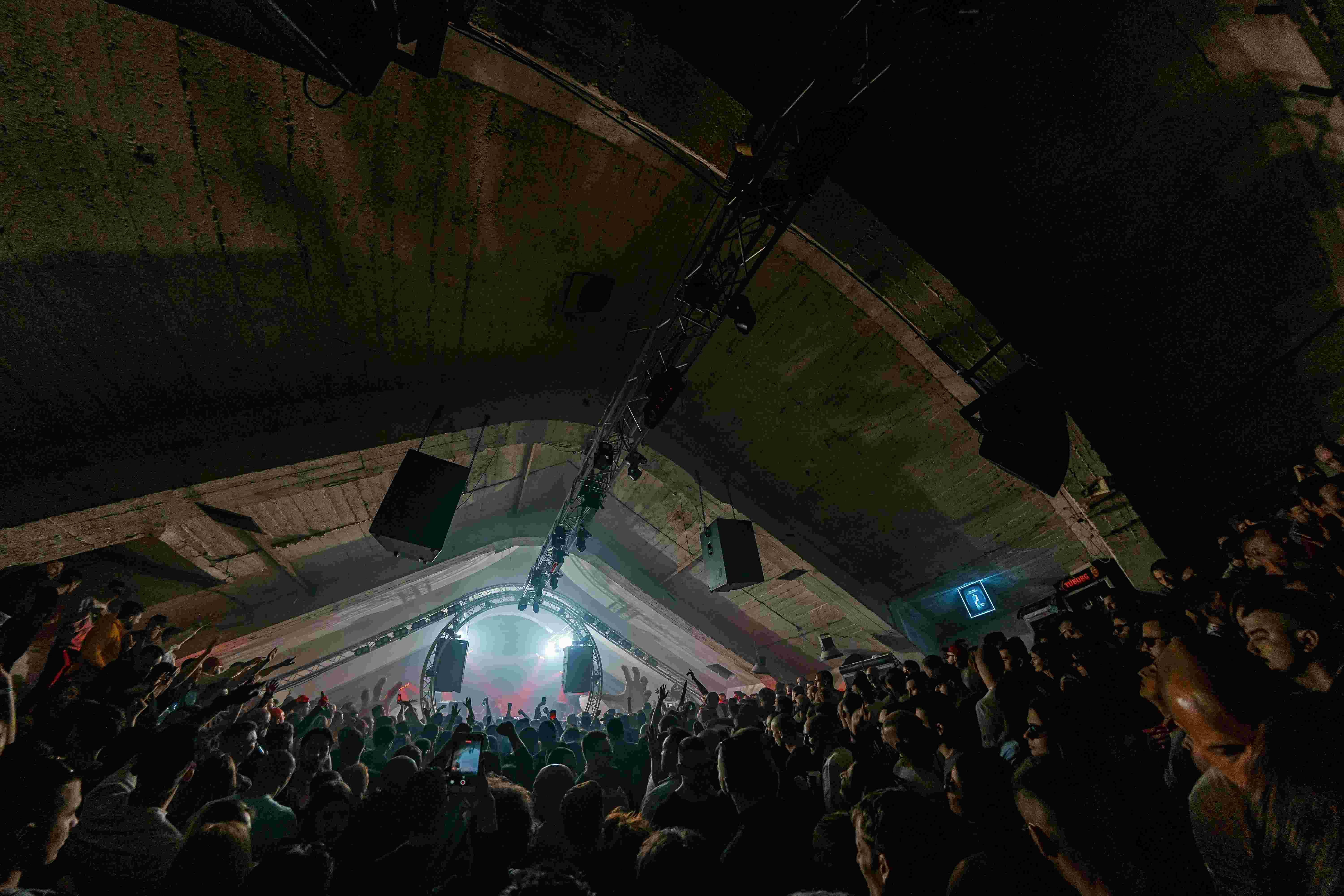 ILLUSIONS-by-EDGE-48-min